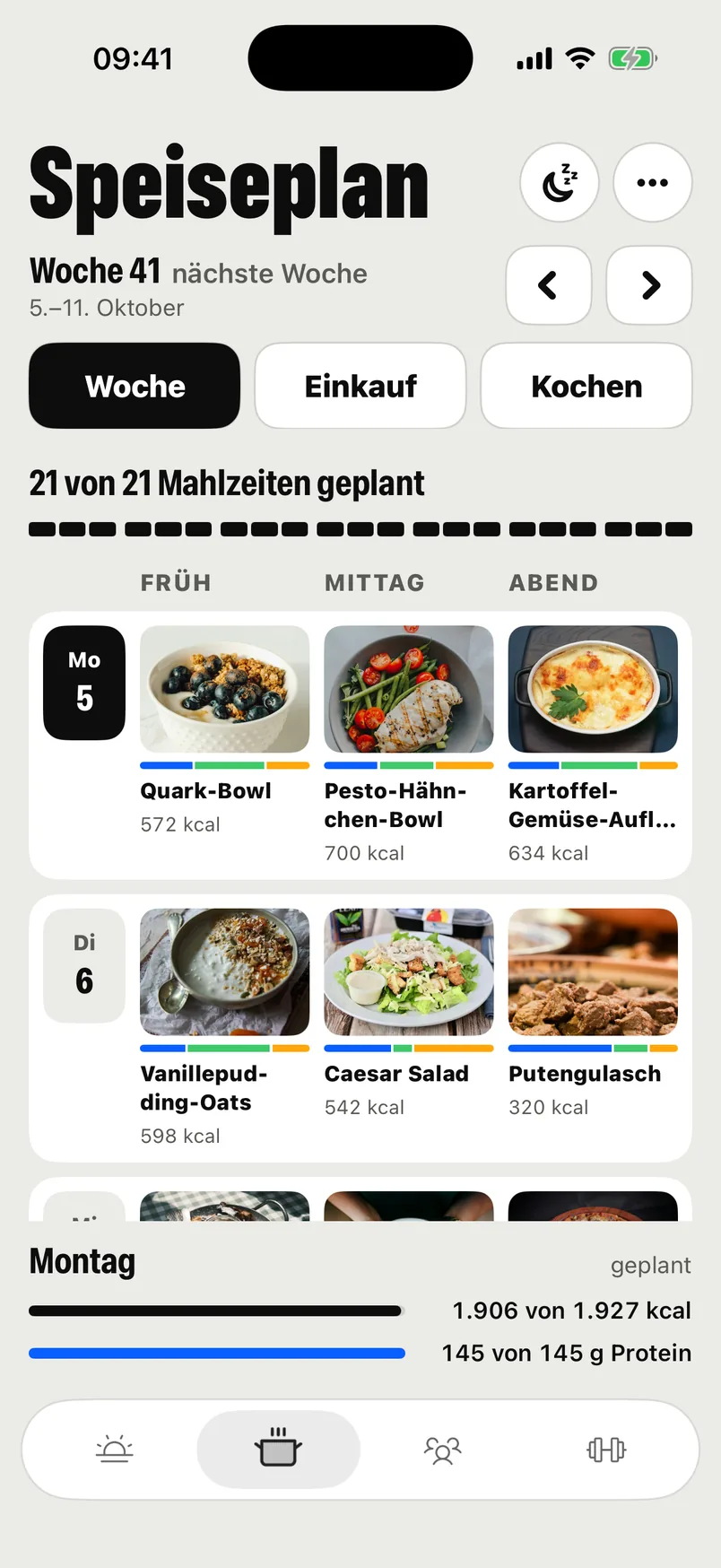 Der Speiseplan: deine Woche mit Frühstück, Mittag- und Abendessen, jedes Gericht mit seinen Makros.
